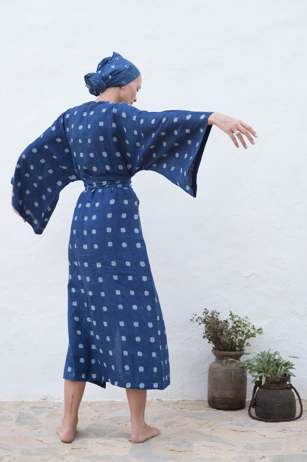 Indigo Mud-Print Linen Yin Kimono
