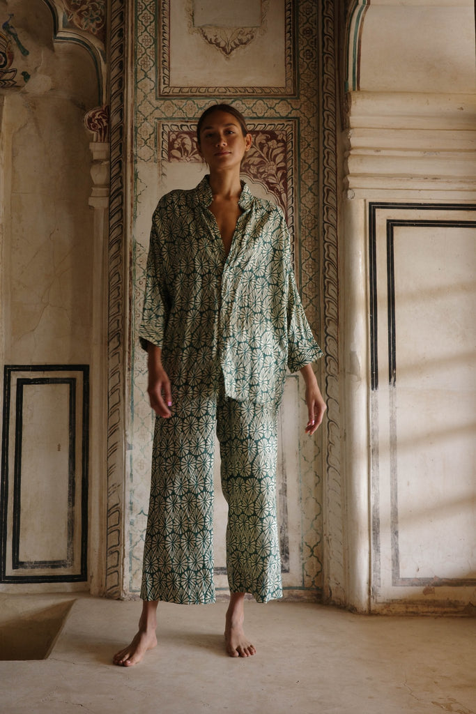 Ha Peace Silk Set - YEVA WORLD